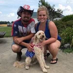 Meet your Posher, Casey